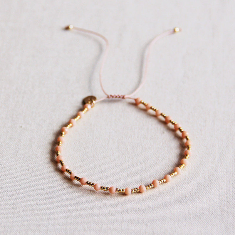Edelsteen armband met vergulde miyuki – perzik