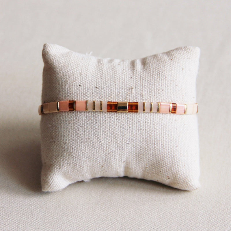FW156: Tilabead armband zalm/roest/nude/verguld