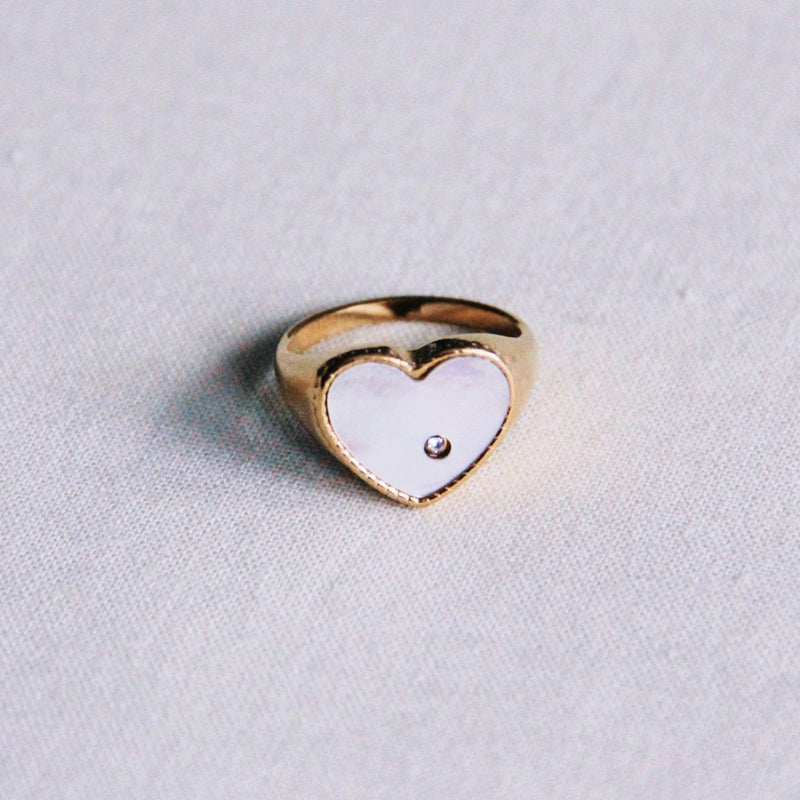 R654: Stalen ring parelmoer hart