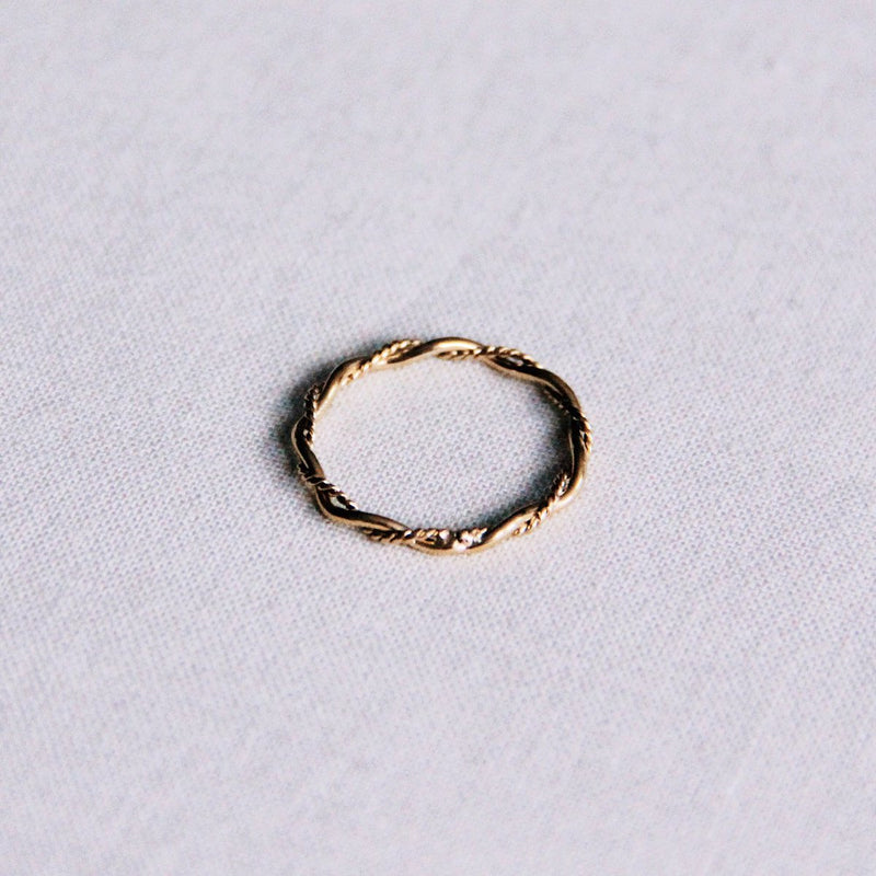 R617 - RVS minimalistische gevlochten ring - goud