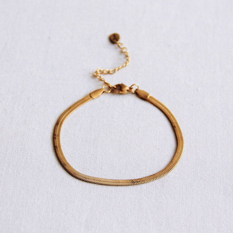 SA813 - Stalen armband “platte slang” - goud