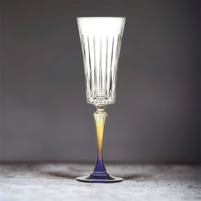 *SALE* RCR Cristalleria Italiana Champagne glazen 21CL KLEUR
